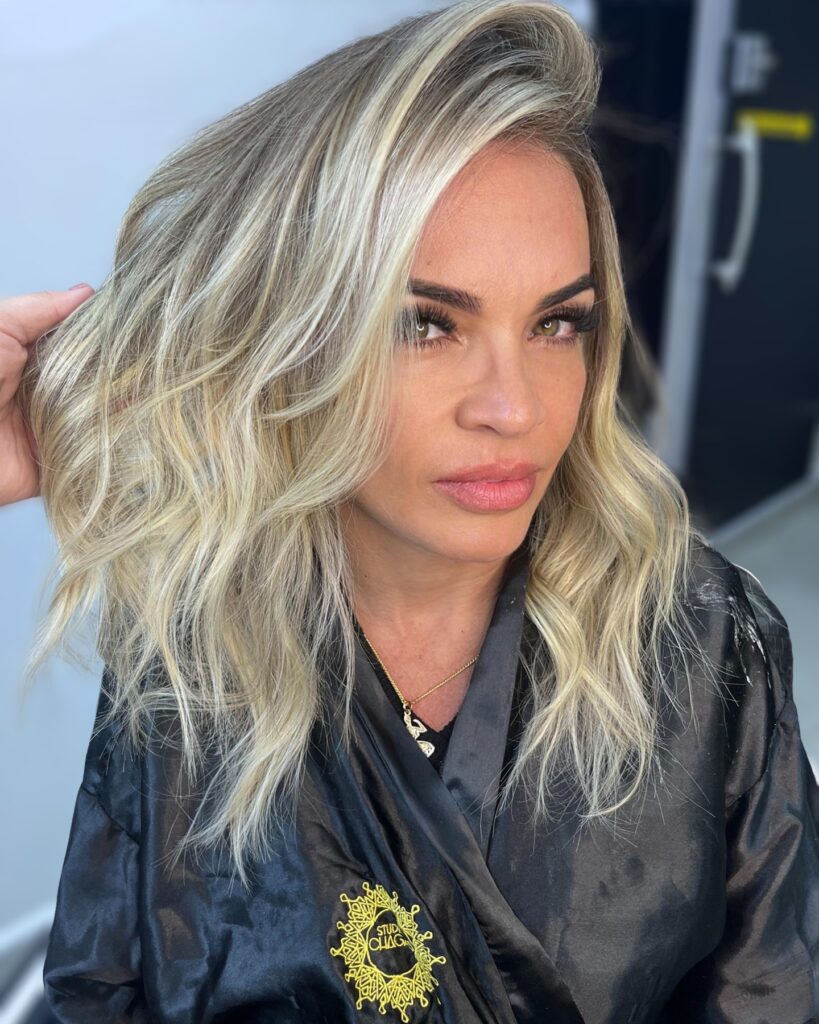 Coloração e mechas – Studio Chagas, Boqueirão, Praia Grande - SP – foto 26