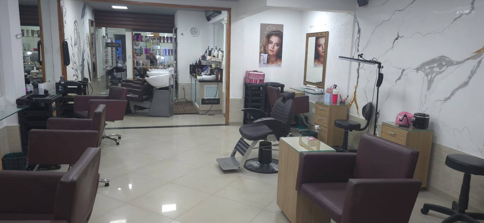espaço reservado para atendimento no salão do Boqueirão